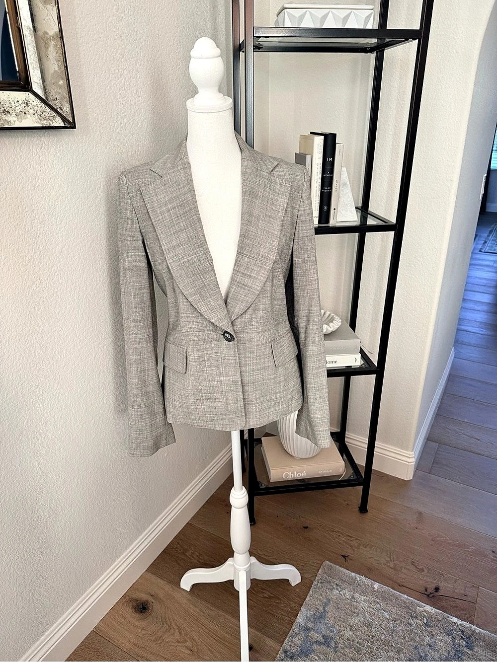 Wool Blend Gray Heather Blazer Like New, size 4
